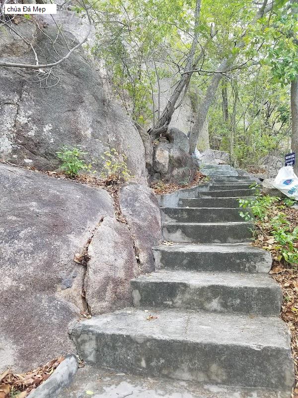 chùa Đá Mẹp